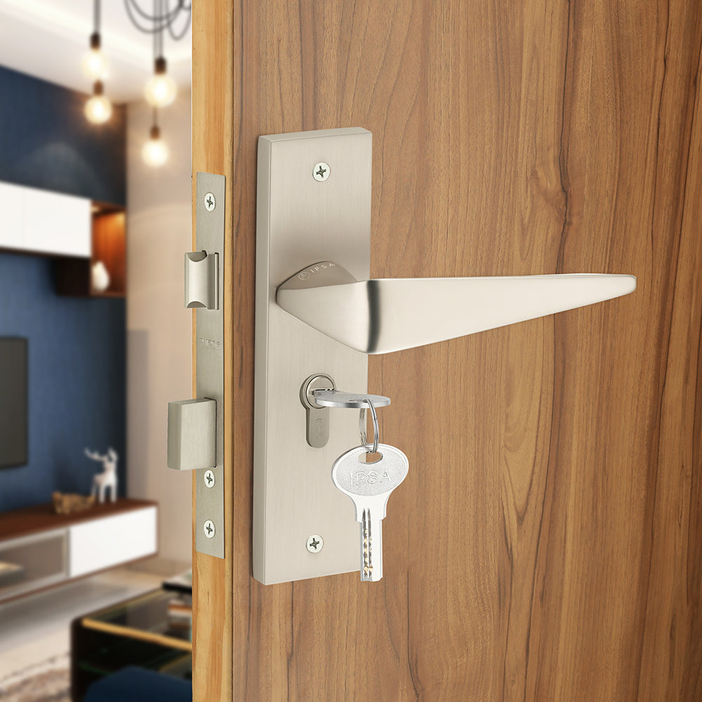 IPSA Capri Moderna Handle Series on 8" Plate CYS Lockset with 60mm One Side Key and Knob - Matte Satin Nickel Finish MSS